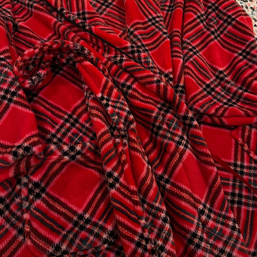 Victoria Secrets Bath Robe M/Lg - Picture 6 of 7